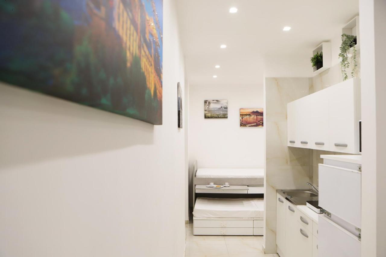Cozy Apartment In Piazza Cavour By Wonderful Italy Naples Extérieur photo